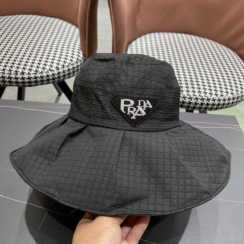 Pra*a wide bucket hat black