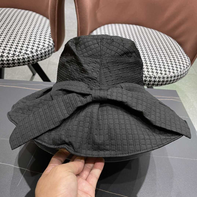 Pra*a wide bucket hat black