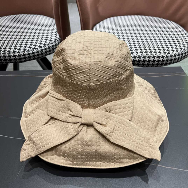 Pra*a wide bucket hat beige