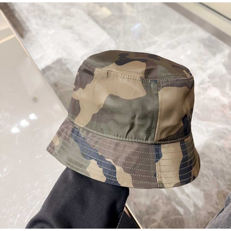 Pra*a bucket hat green