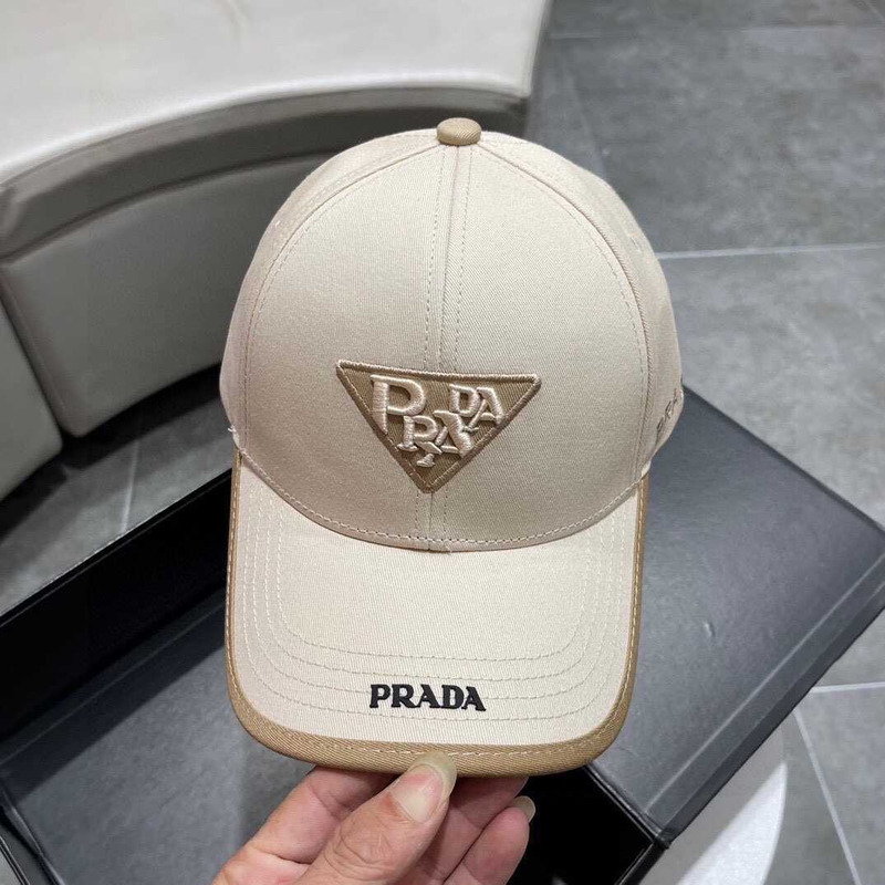 Pra*a logo  baseball cap in white