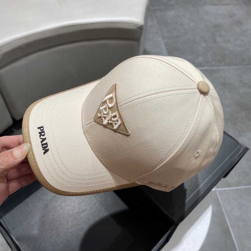 Pra*a logo  baseball cap in white