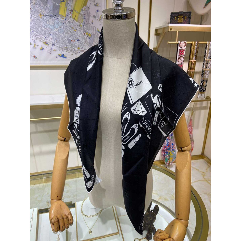 Ch*el square scarf in blue and white