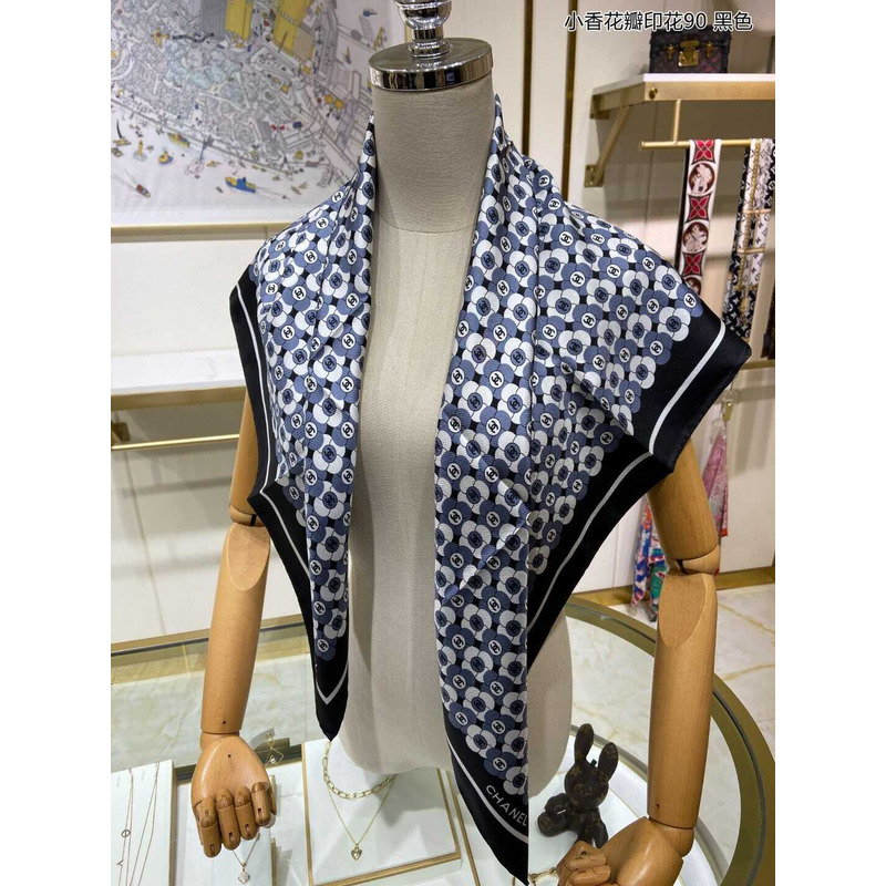 Ch*el square scarf in blue