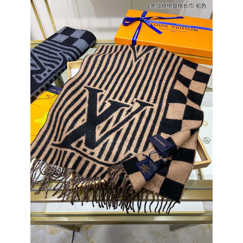 l**is V*t*n monogram gradient scarf