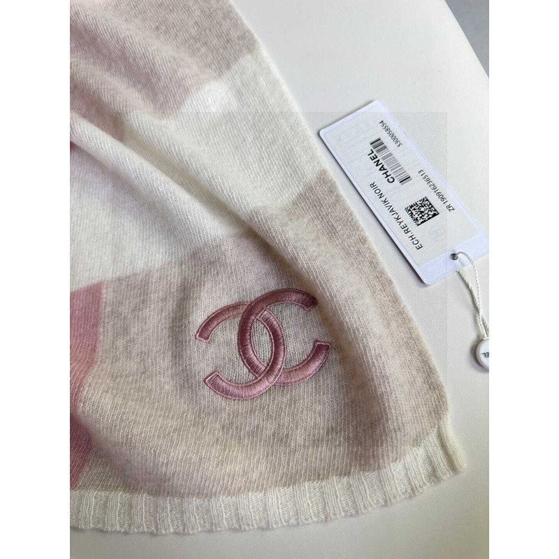 Ch*el cashmere scarf pink