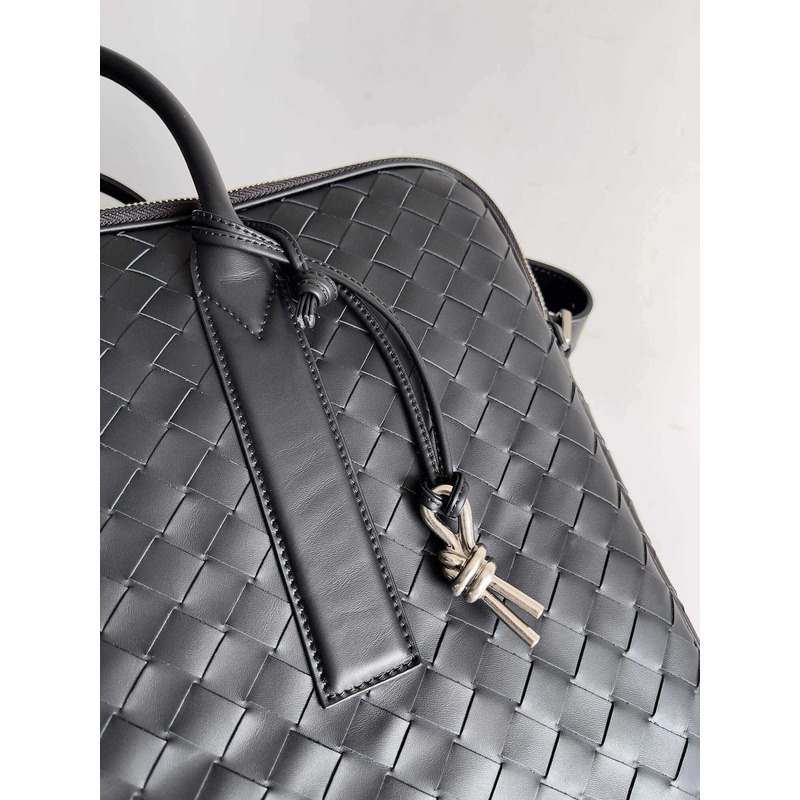 Bo*te*ga ve*ne*ta getaway large briefcase in black