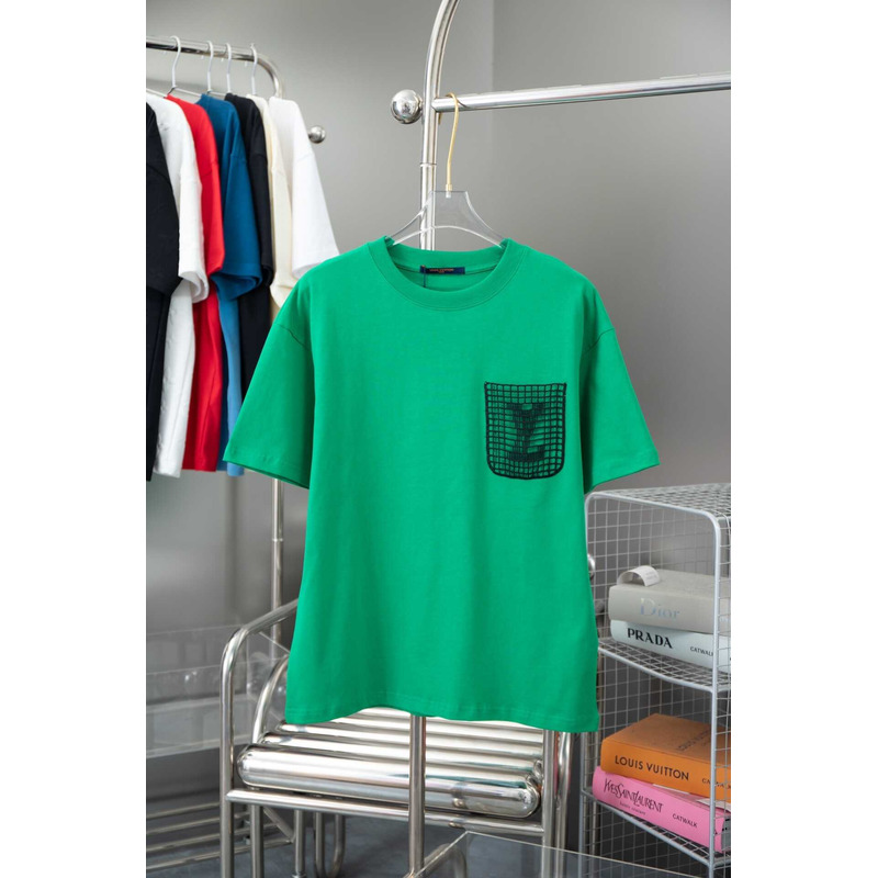 l**is V*t*n logo t shirt green