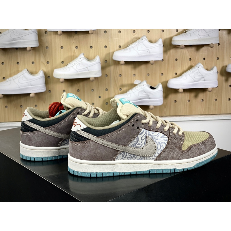 Nike Dunk Low SB \