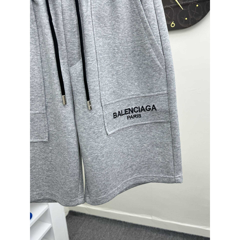 Ba*len*cia*ga logo-print shorts in grey