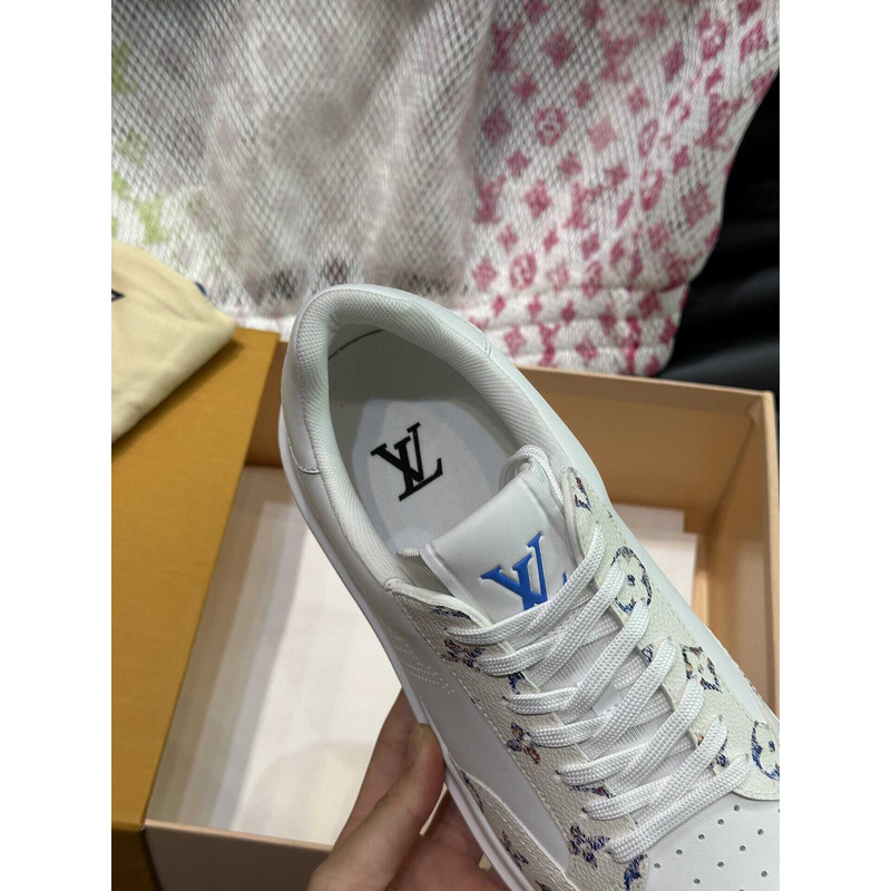 l**is V*t*n beverly hills sneaker