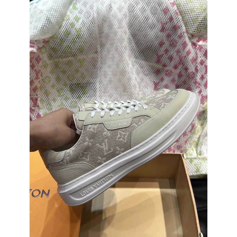 l**is V*t*n beverly hills sneaker