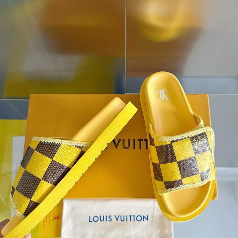 l**is V*t*n miami mule damier yellow