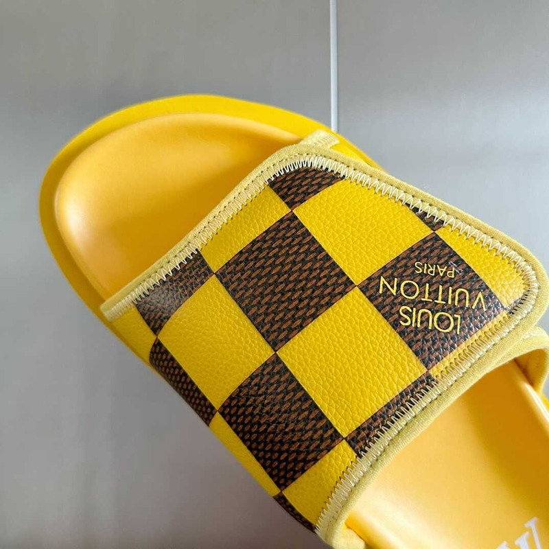 l**is V*t*n miami mule damier yellow