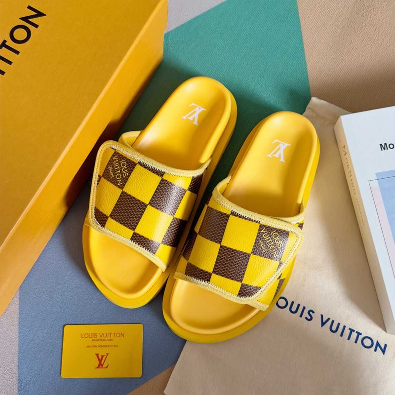 l**is V*t*n miami mule damier yellow