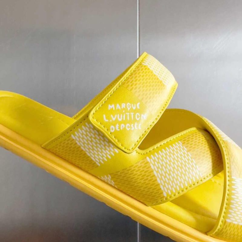 l**is V*t*n venice mule in yellow