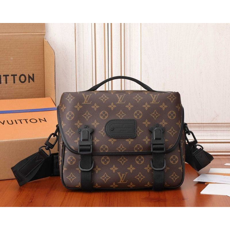 l**is V*t*n trail messenger monogram macassar coated canvas and leather