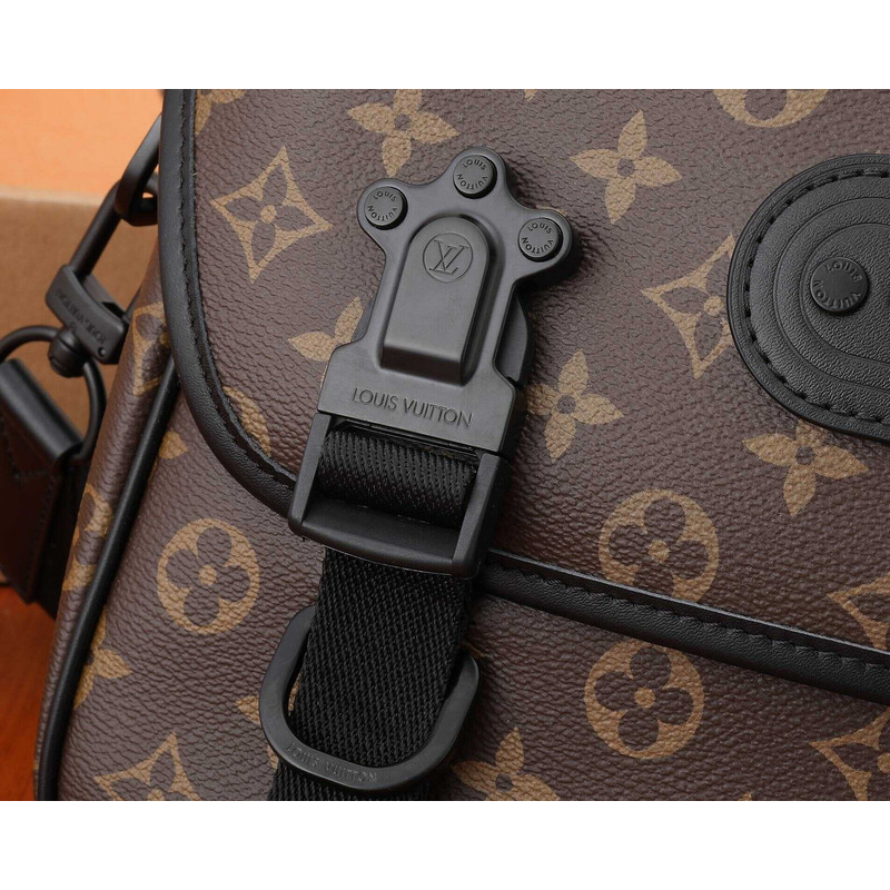 l**is V*t*n trail messenger monogram macassar coated canvas and leather