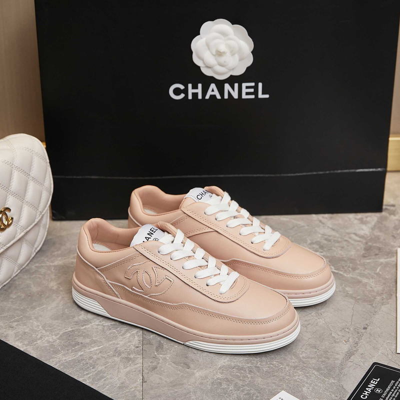 Ch*el sneaker calfskin in pink