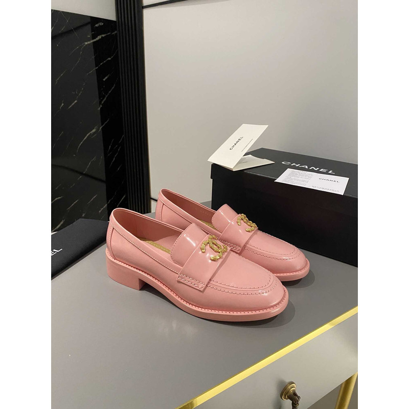 Ch*el moccasins calfskin & metal pink