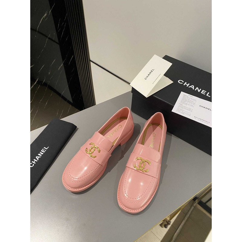 Ch*el moccasins calfskin & metal pink