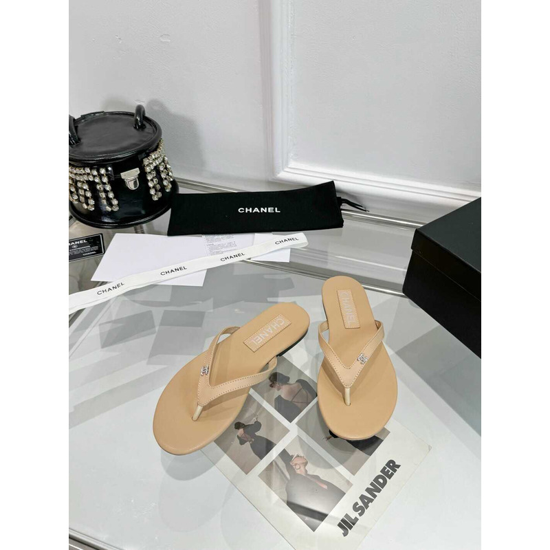 Ch*el logo thongs sandals in apricot