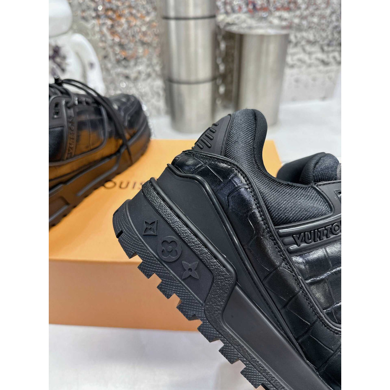 l**is V*t*n lv trainer maxi sneaker black