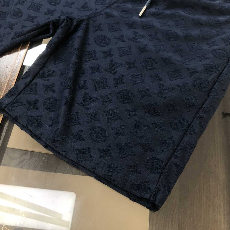 l**is V*t*n damier short dark blue