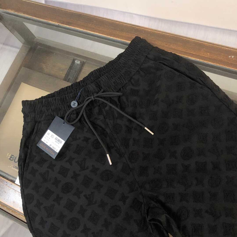 l**is V*t*n damier short black