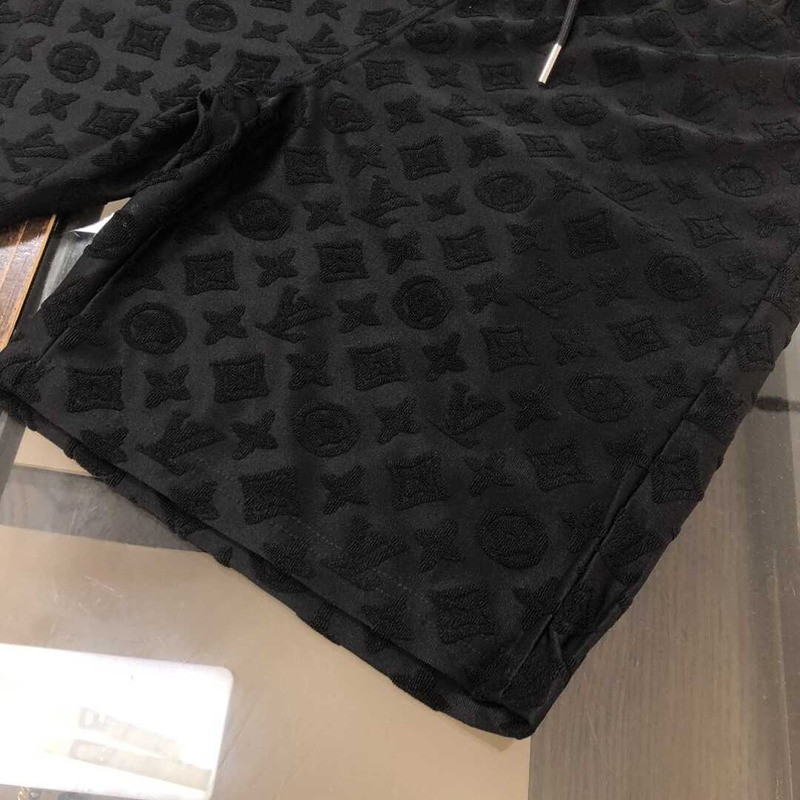 l**is V*t*n damier short black