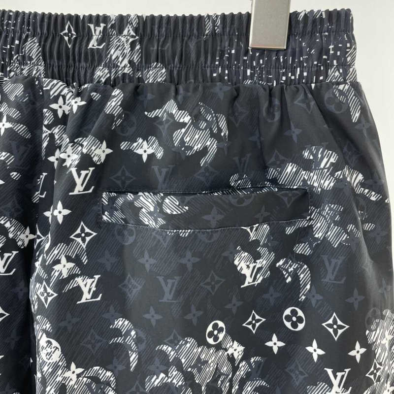 l**is V*t*n monogram shorts dark blue