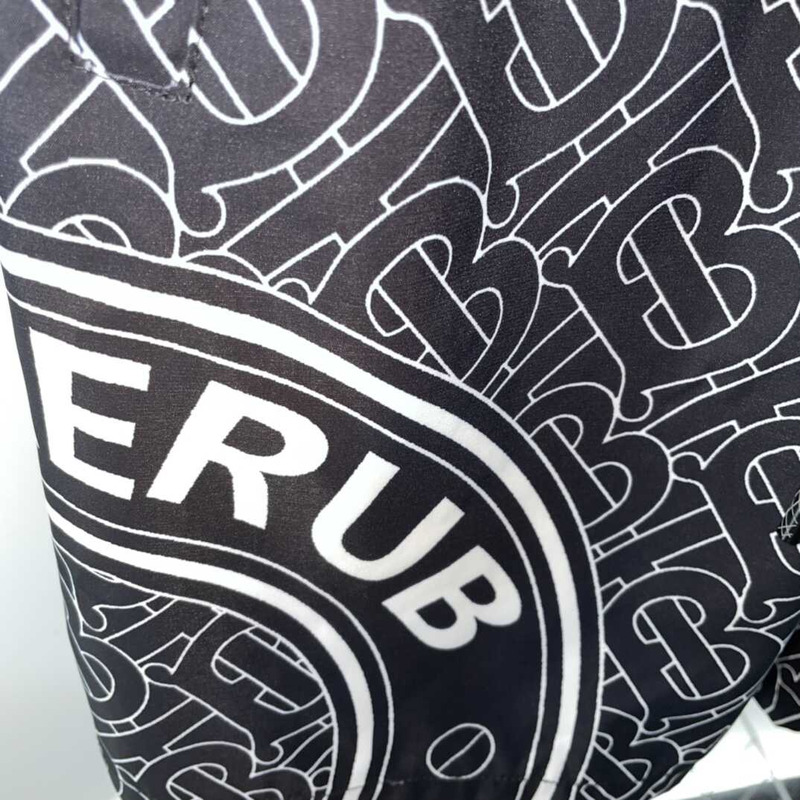 B**rry logo printed short in black