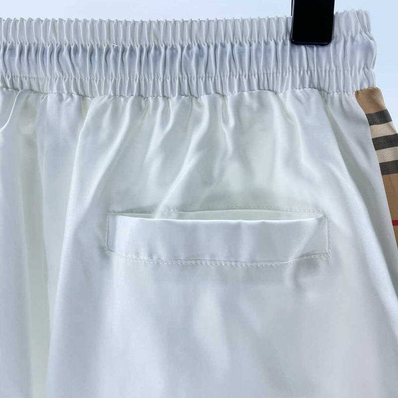 B**rry logo printed short in white