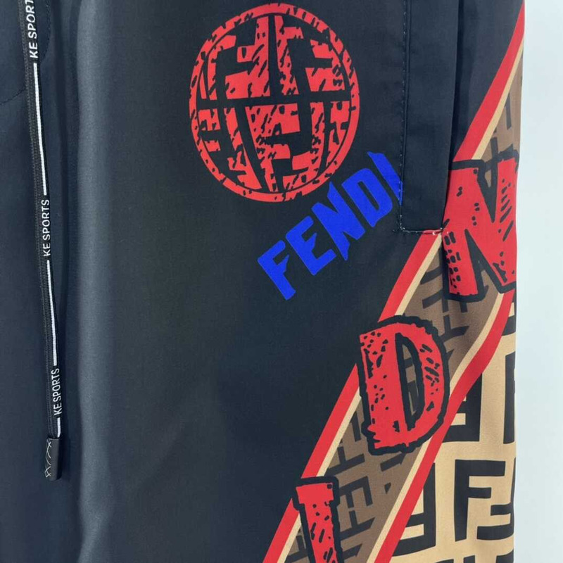 F**di logo printed short in muticolor