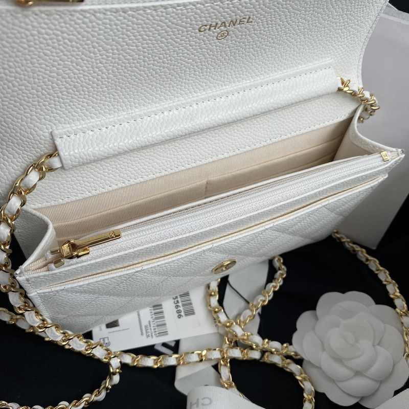 Ch*el classic woc leather white