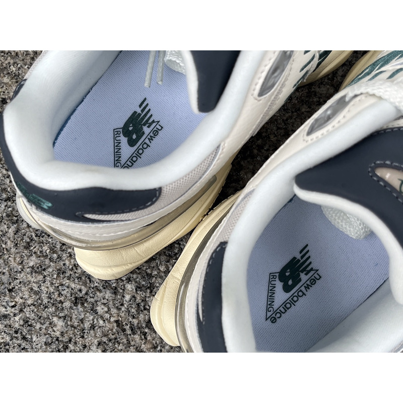 New Balance× Goe Freshgoods Sneaker