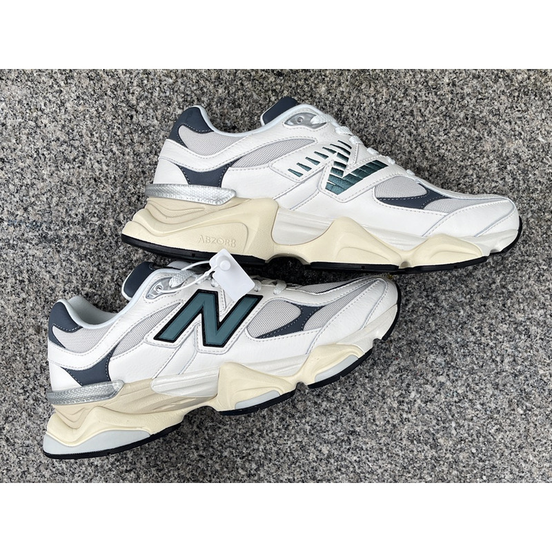 New Balance× Goe Freshgoods Sneaker