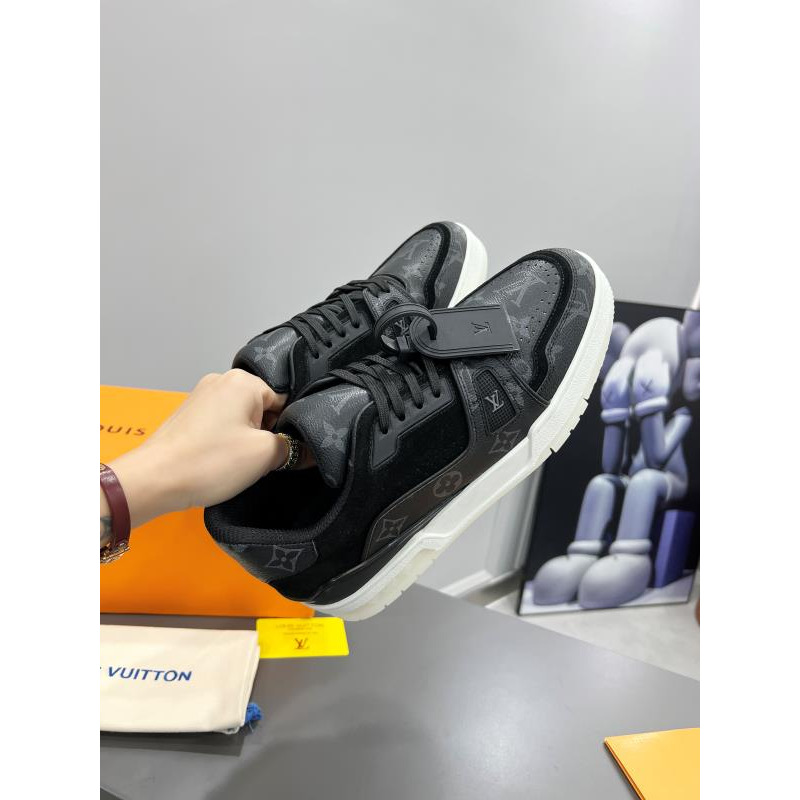 l**is V*t*n trainer eclipse monogram sneaker