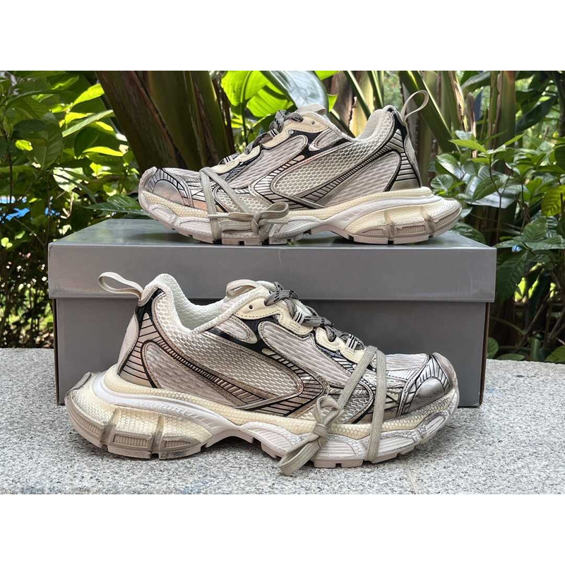 Ba*len*cia*ga 3xl sneakers beige