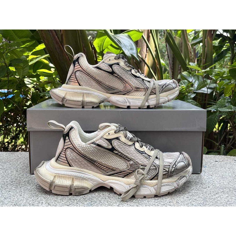 Ba*len*cia*ga 3xl sneakers beige