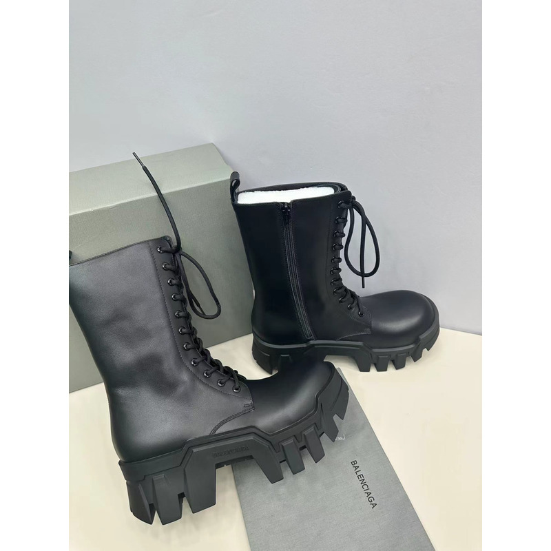 Ba*len*cia*ga bulldozer lace-up boot in black vegetal calfskin black boot