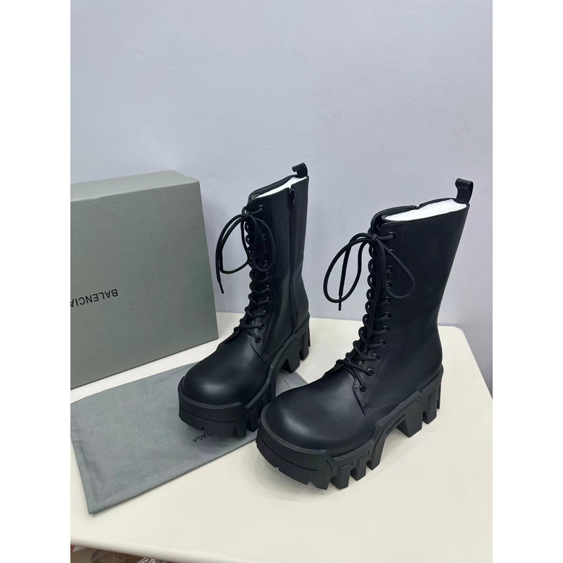 Ba*len*cia*ga bulldozer lace-up boot in black vegetal calfskin black boot