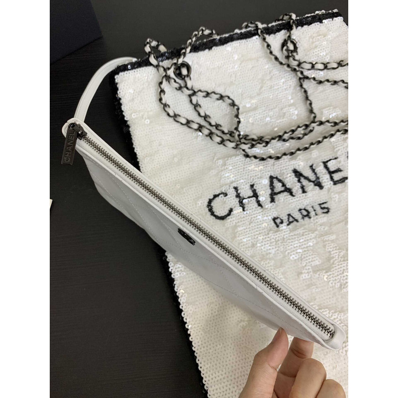 Ch*el shopping bag in white