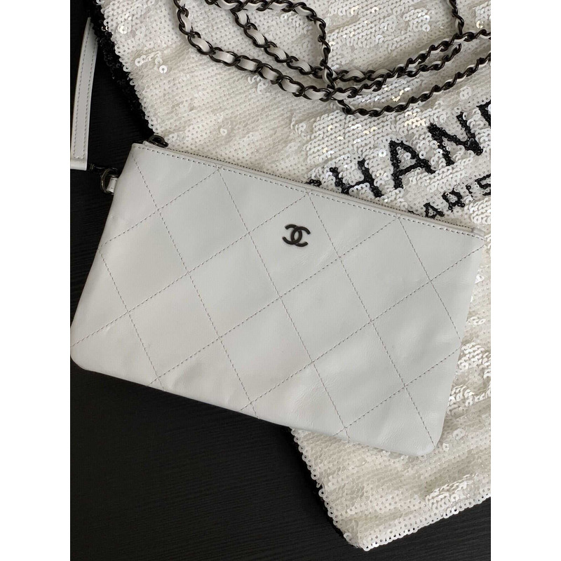 Ch*el shopping bag in white