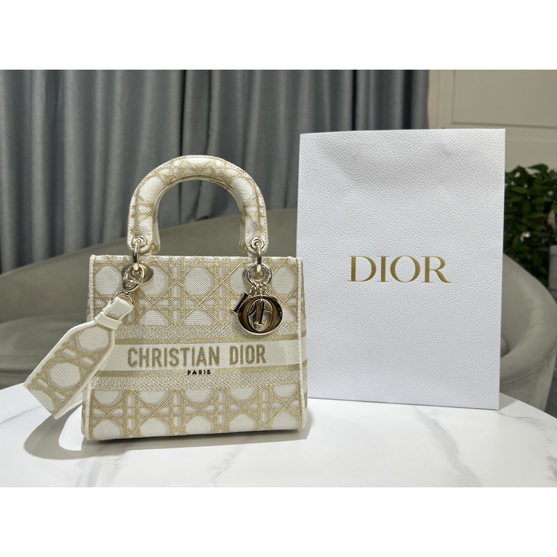 D*or medium lady d-lite bag  white and gold-tone macrocannage embroidery