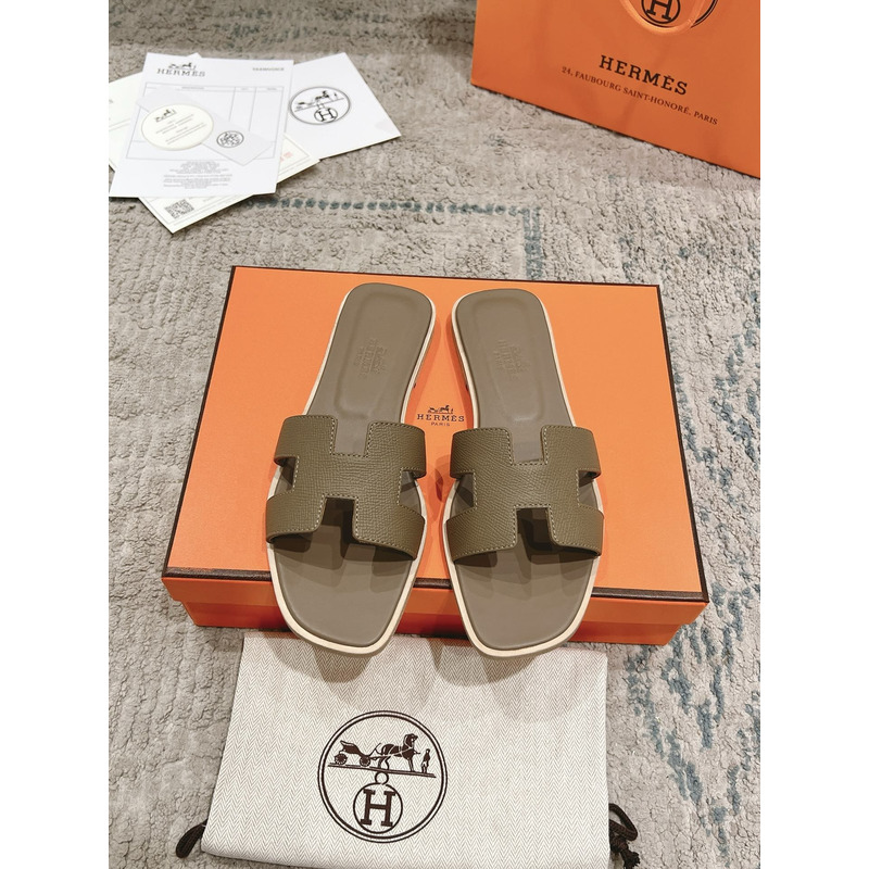 Hermès Oran Veau Epsom Etoupe Coffee Slides