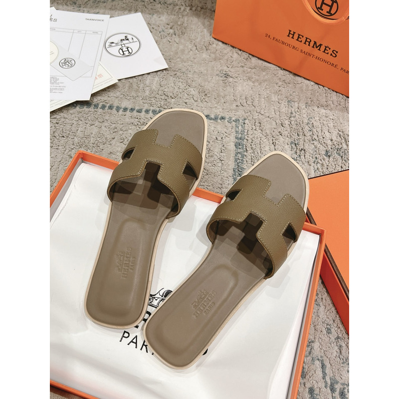 Hermès Oran Veau Epsom Etoupe Coffee Slides