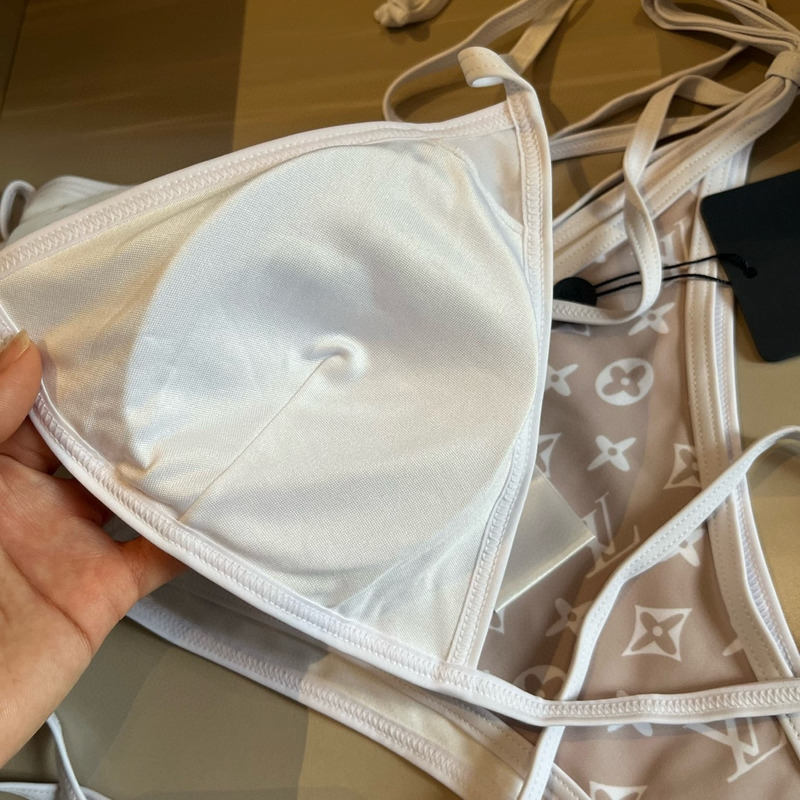 l**is V*t*n monogram bikini