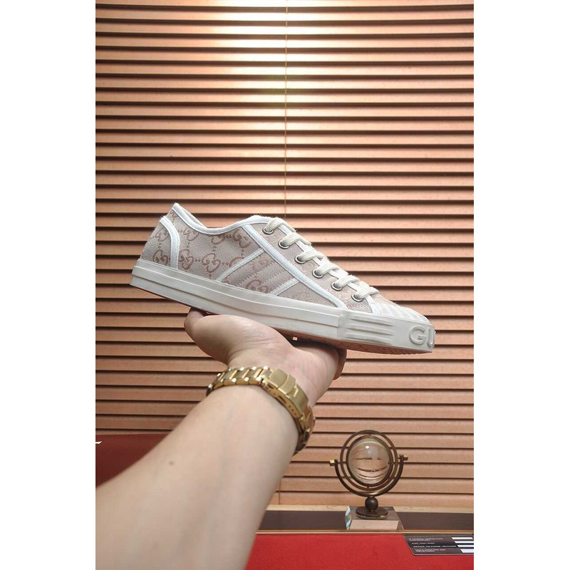 G*u*i gg canvas sneakers