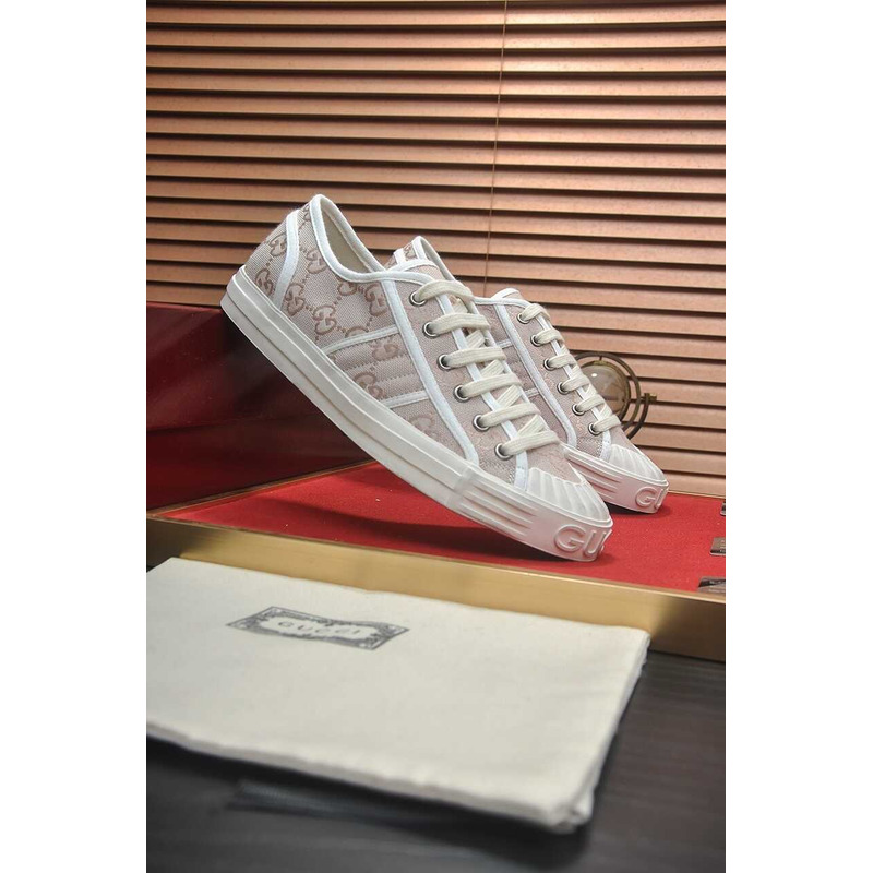 G*u*i gg canvas sneakers